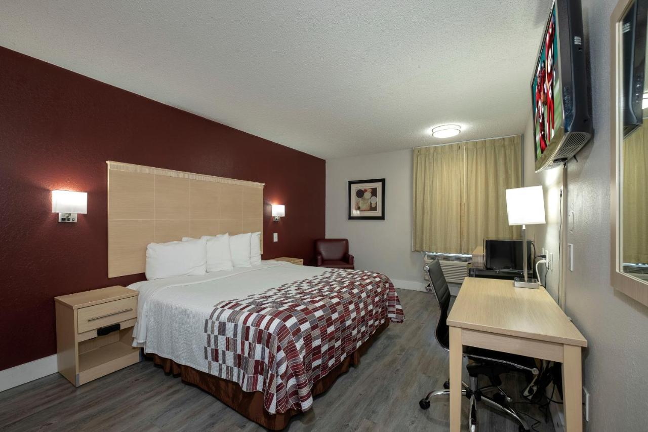 Red Roof Inn Raleigh North-Crabtree Mall-Lenovo Center Eksteriør bilde