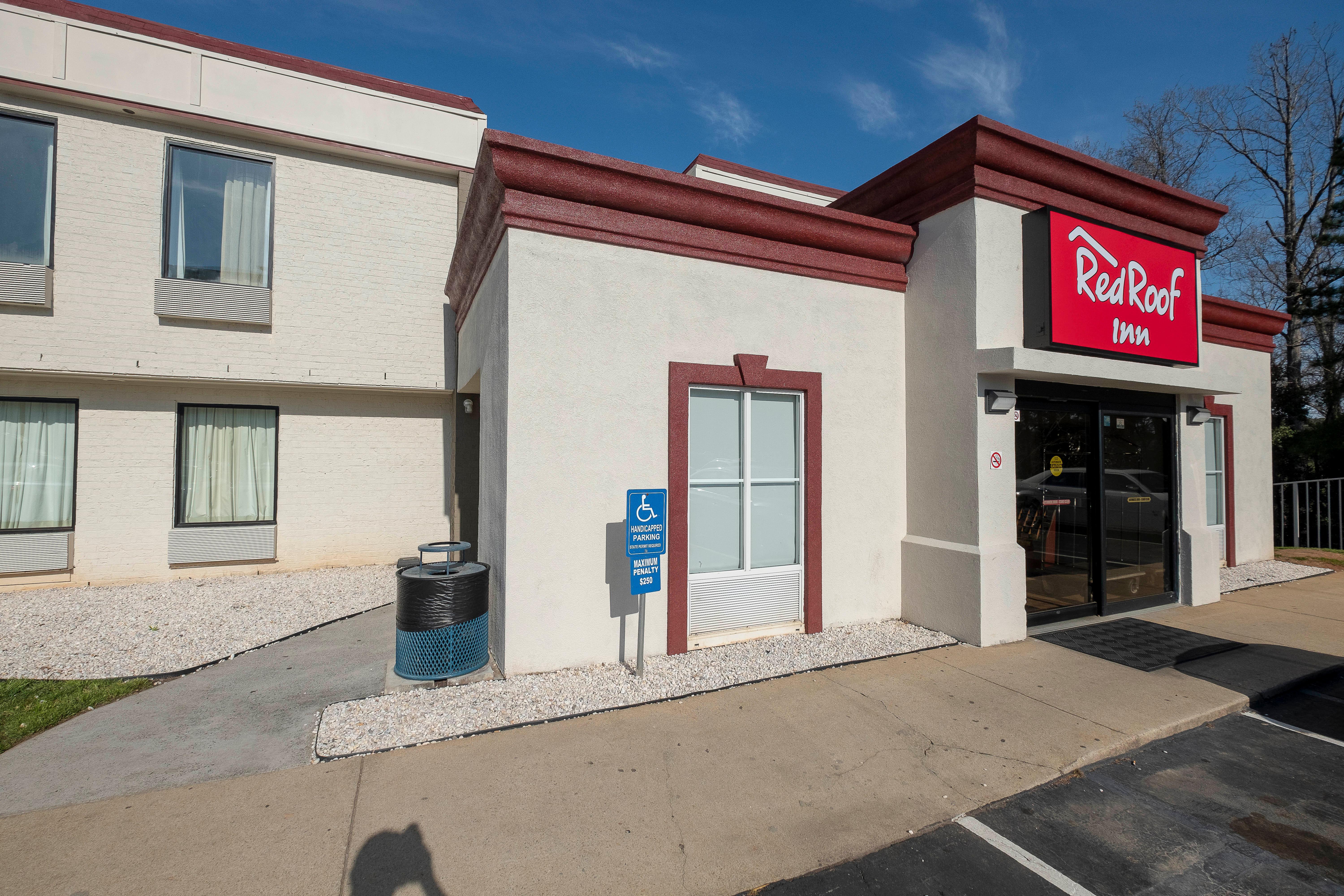 Red Roof Inn Raleigh North-Crabtree Mall-Lenovo Center Eksteriør bilde