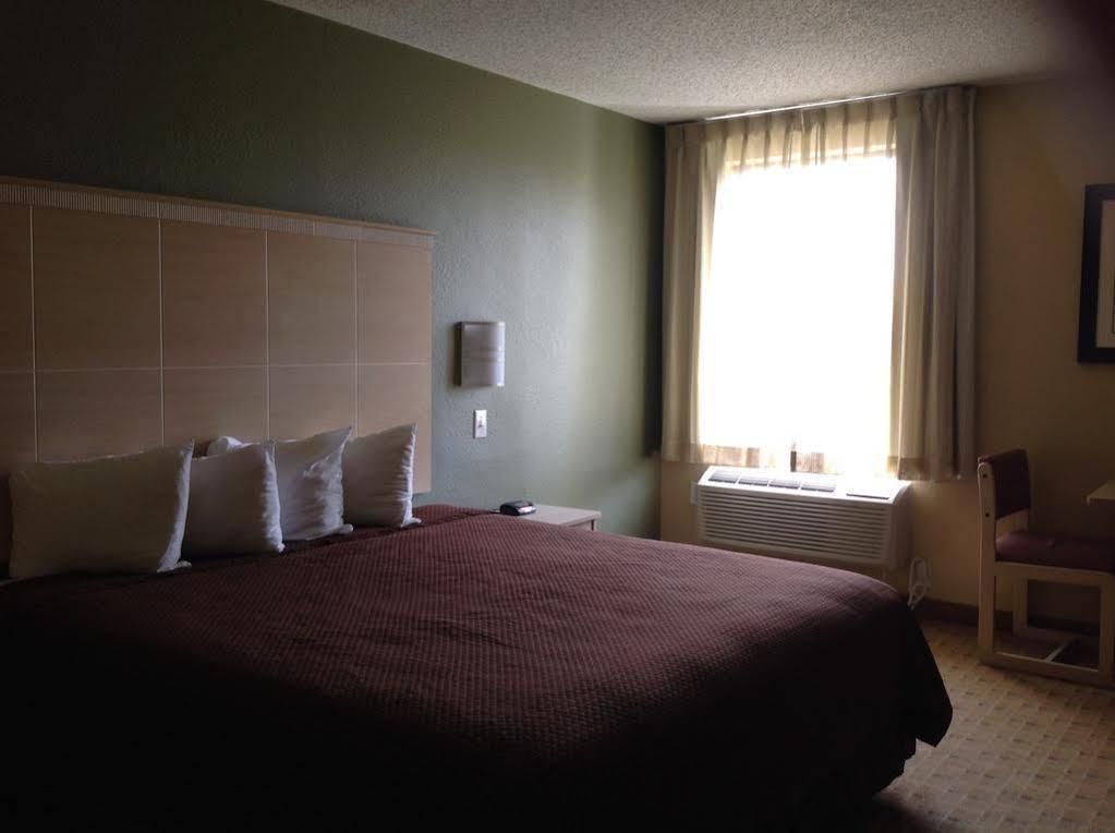 Red Roof Inn Raleigh North-Crabtree Mall-Lenovo Center Eksteriør bilde