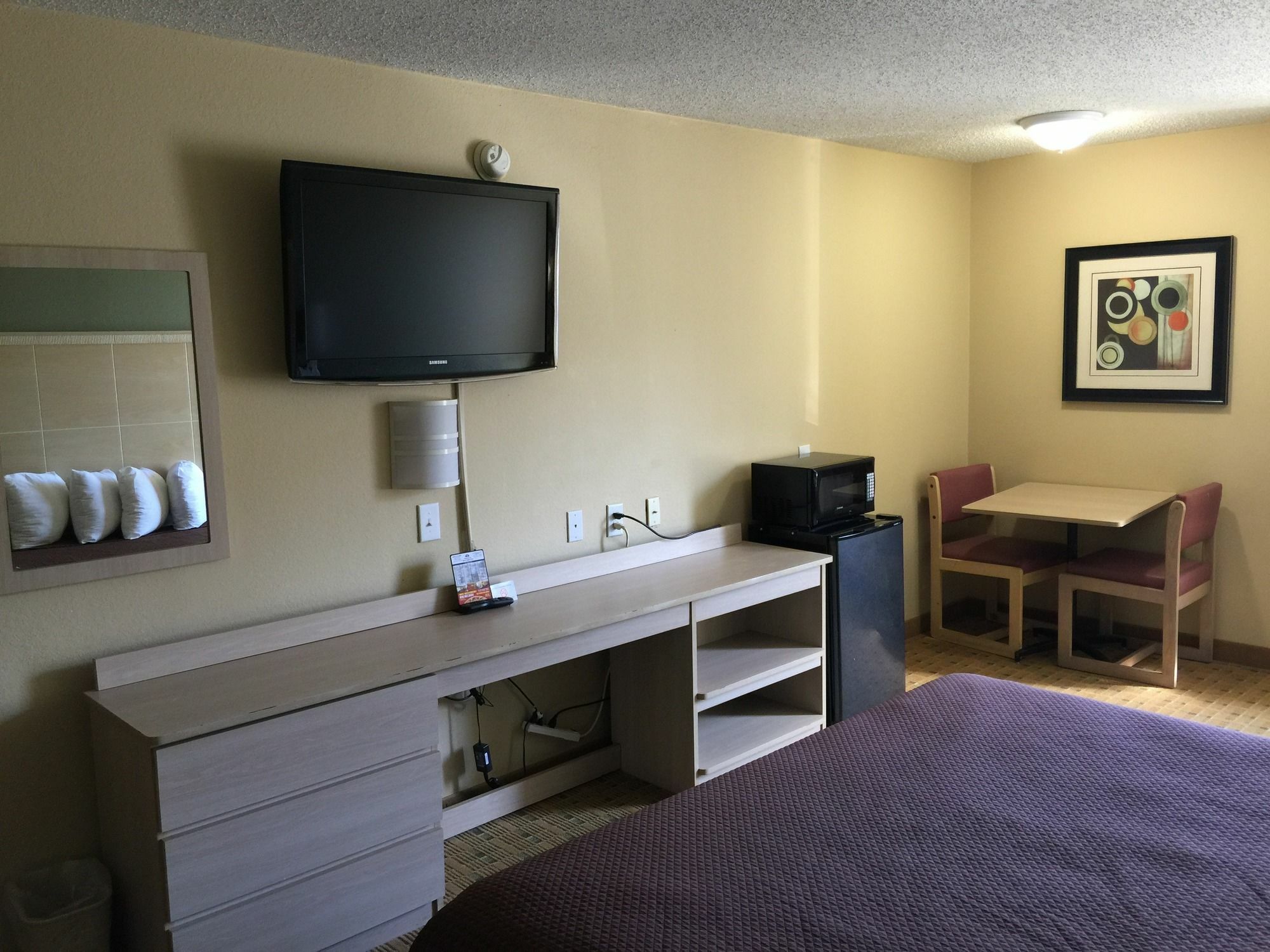 Red Roof Inn Raleigh North-Crabtree Mall-Lenovo Center Eksteriør bilde