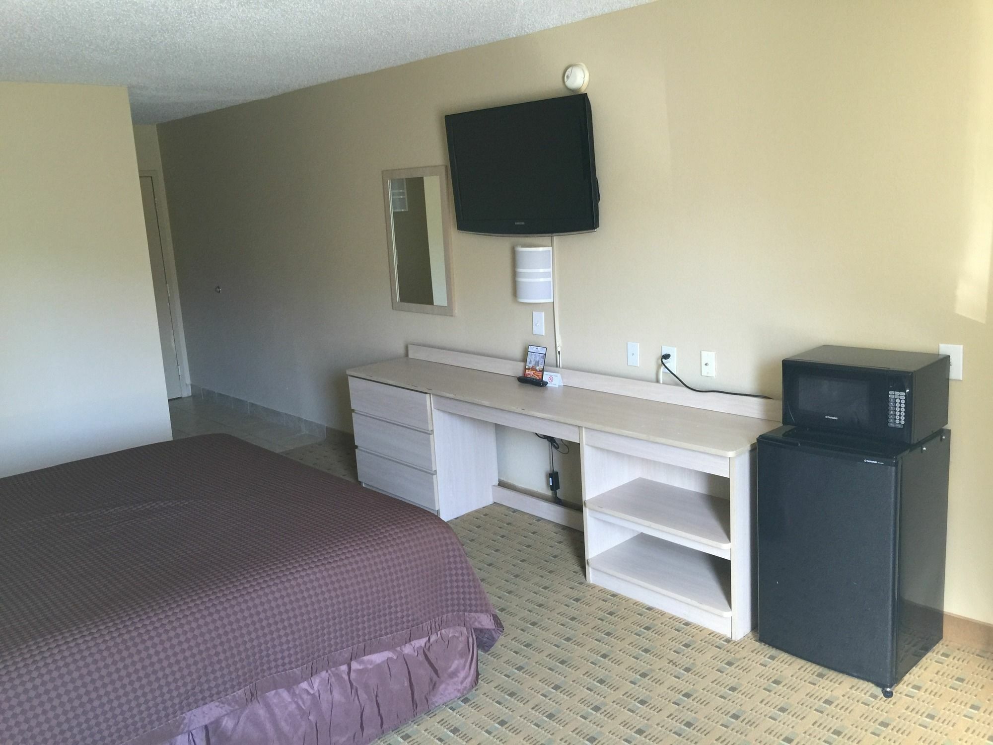 Red Roof Inn Raleigh North-Crabtree Mall-Lenovo Center Eksteriør bilde